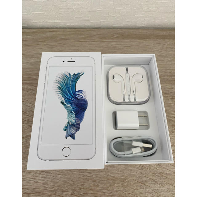 ではないの Apple シルバー メーカー保証付きの通販 by clean d's shop｜アップルならラクマ - iPhone6s シムフリー 32GB もありませ