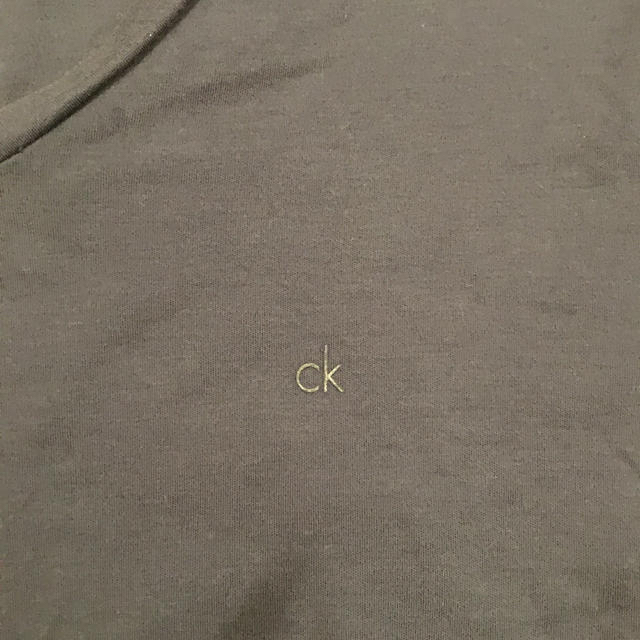 Calvin Klein(カルバンクライン)のカルバンクライン  Vネック　Ｔシャツ メンズのトップス(Tシャツ/カットソー(半袖/袖なし))の商品写真