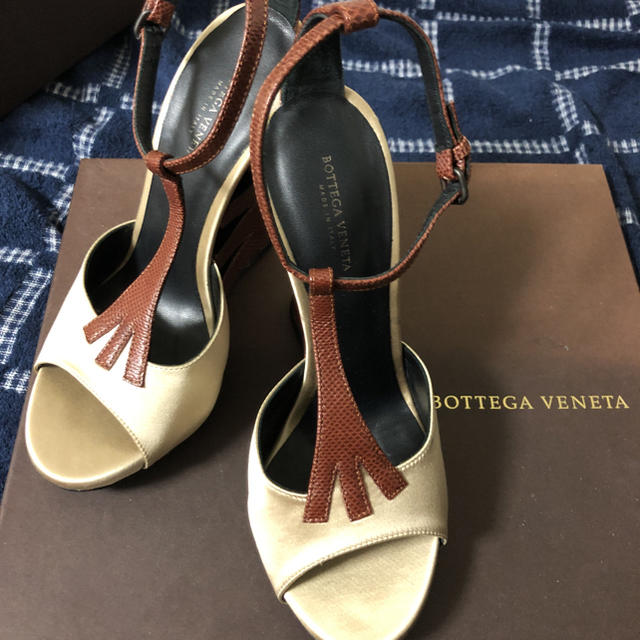 Bottega Veneta(ボッテガヴェネタ)のボッテガヴェネタ　サンダル　23.5 レディースの靴/シューズ(サンダル)の商品写真