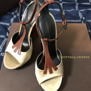 ボッテガヴェネタ(Bottega Veneta)のボッテガヴェネタ　サンダル　23.5(サンダル)