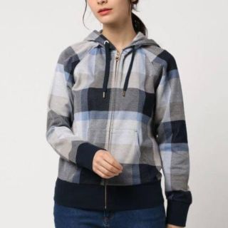 バーバリーブルーレーベル(BURBERRY BLUE LABEL)の極美品♡ブルーレーベルクレストブリッジ 綿パーカー(パーカー)