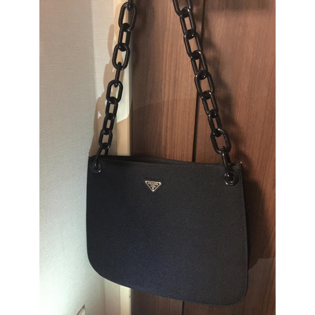 美品  PRADA プラスチックチェーン ショルダーバッグショルダーバッグ