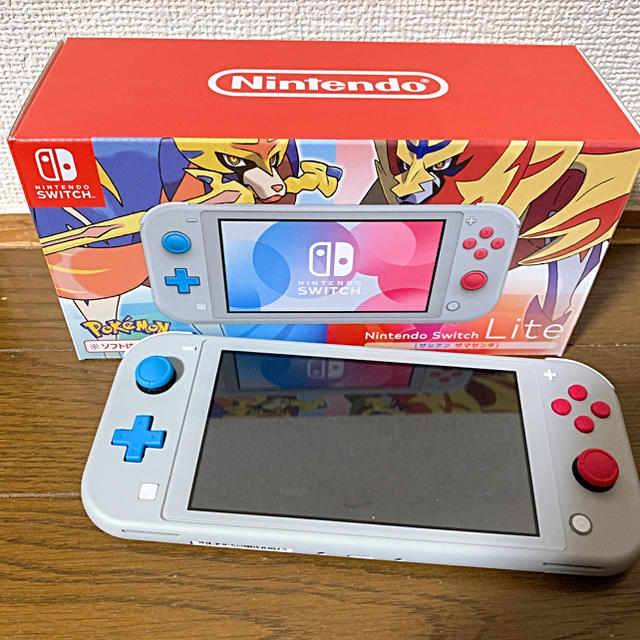 任天堂 Switch Lite ザシアン ザマゼンタの通販 By Saaapi S Shop ニンテンドウならラクマ Tani様専用 Nintendo 正規店格安 Www Portdakar Sn