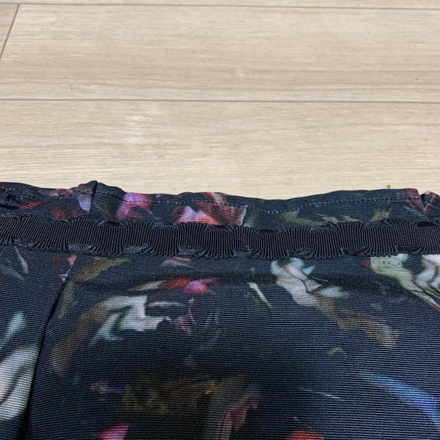 ANTEPRIMA(アンテプリマ)の最終限定価格　アンテプリマ　素敵柄スカート　美品 レディースのスカート(ひざ丈スカート)の商品写真