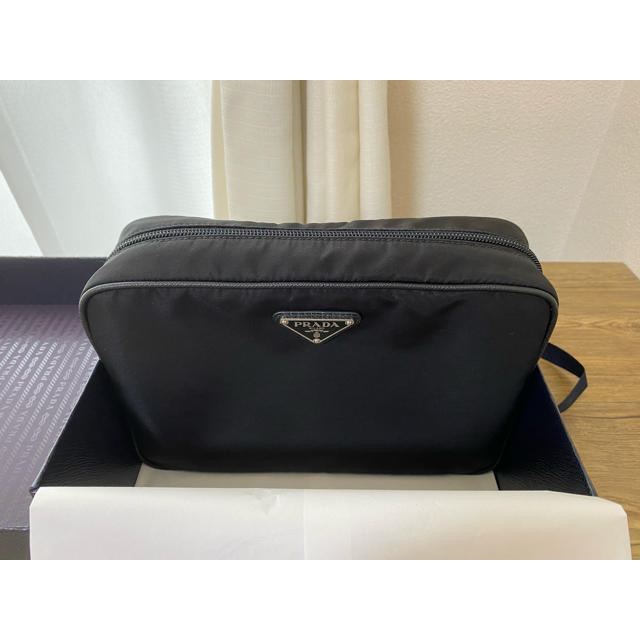 PRADA(プラダ)の【新品未使用箱付き】PRADA プラダ トラベル　ポーチ　プレゼントにも メンズのファッション小物(その他)の商品写真