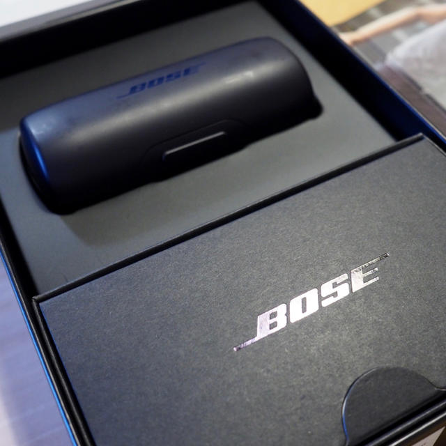【美品】Bose SoundSport Free ワイヤレスイヤホン