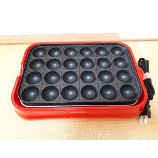 アイリスオーヤマ(アイリスオーヤマ)の【美品】アイリスオーヤマ　たこ焼き器　フッ素加工　取り外し　ホームパーティー(たこ焼き機)