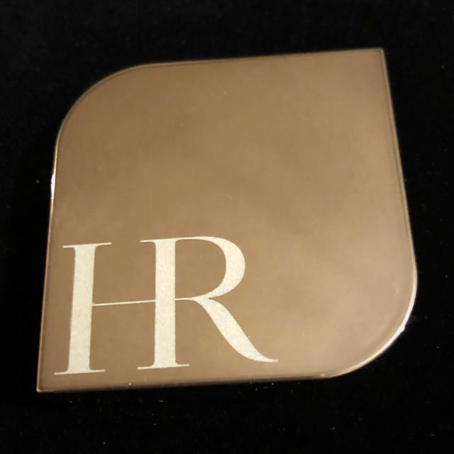 HELENA RUBINSTEIN(ヘレナルビンスタイン)の【最終価格】ヘレナルビンスタイン　アイシャドー　グリーングリンプス コスメ/美容のベースメイク/化粧品(アイシャドウ)の商品写真