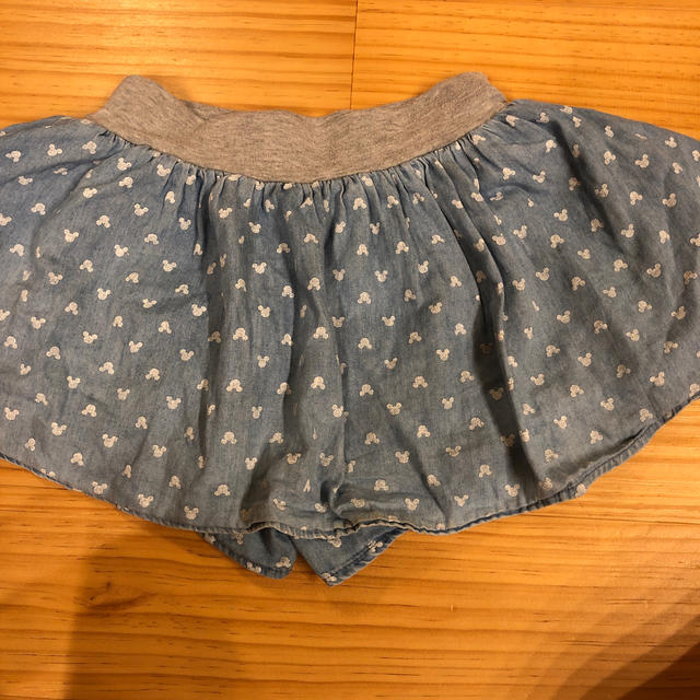 Disney(ディズニー)のミッキー　キュロットズボン キッズ/ベビー/マタニティのキッズ服女の子用(90cm~)(パンツ/スパッツ)の商品写真