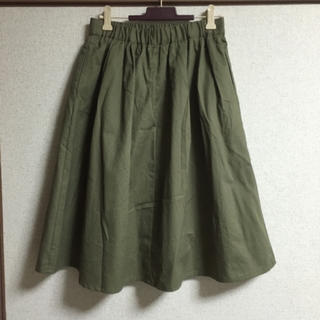 グリーンパークス(green parks)の新品春色ギャザースカート(ひざ丈スカート)