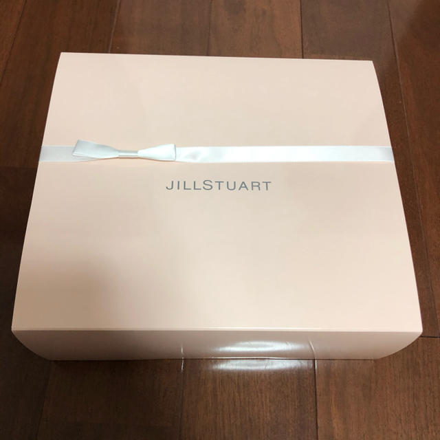 JILLSTUART(ジルスチュアート)のJILLSTUART ギフトボックス コスメ/美容のコスメ/美容 その他(その他)の商品写真