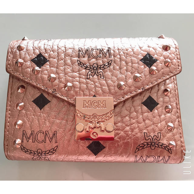 MCM(エムシーエム)のMCM パトリシア  スタッズ付三つ折り財布 ヴィセトスウォレット 美品 ピンク レディースのファッション小物(財布)の商品写真