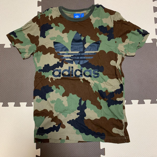 adidas(アディダス)のadidas Tシャツ 迷彩　※レゲェ野郎⭐︎様専用 メンズのトップス(Tシャツ/カットソー(半袖/袖なし))の商品写真