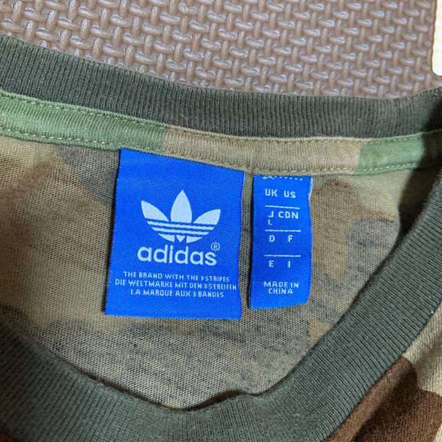 adidas(アディダス)のadidas Tシャツ 迷彩　※レゲェ野郎⭐︎様専用 メンズのトップス(Tシャツ/カットソー(半袖/袖なし))の商品写真