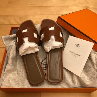 エルメス(Hermes)の【新品未使用】エルメス HERMES オラン ゴールド 36(サンダル)