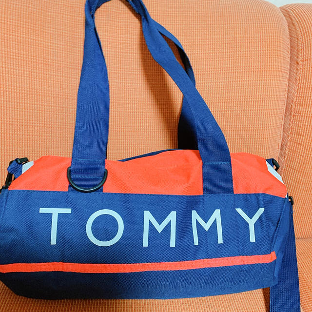 TOMMY(トミー)の美品　TOMMY トミーヒルフィガー 2wayボストンバッグ レディースのバッグ(ボストンバッグ)の商品写真