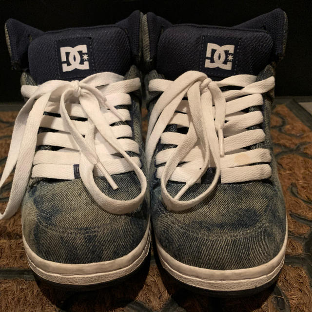 DC SHOES(ディーシーシューズ)のDCシューズ　中古美品24.5㌢ レディースの靴/シューズ(スニーカー)の商品写真