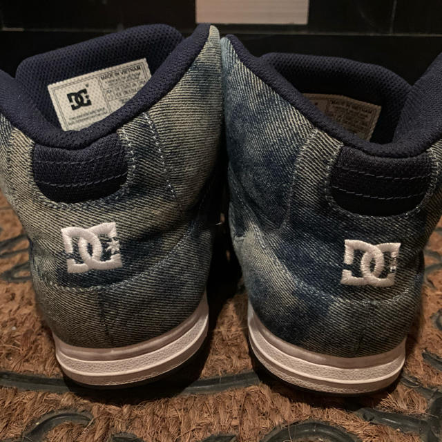 DC SHOES(ディーシーシューズ)のDCシューズ　中古美品24.5㌢ レディースの靴/シューズ(スニーカー)の商品写真