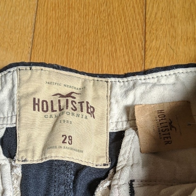 Hollister(ホリスター)のハーフパンツ メンズのパンツ(ショートパンツ)の商品写真