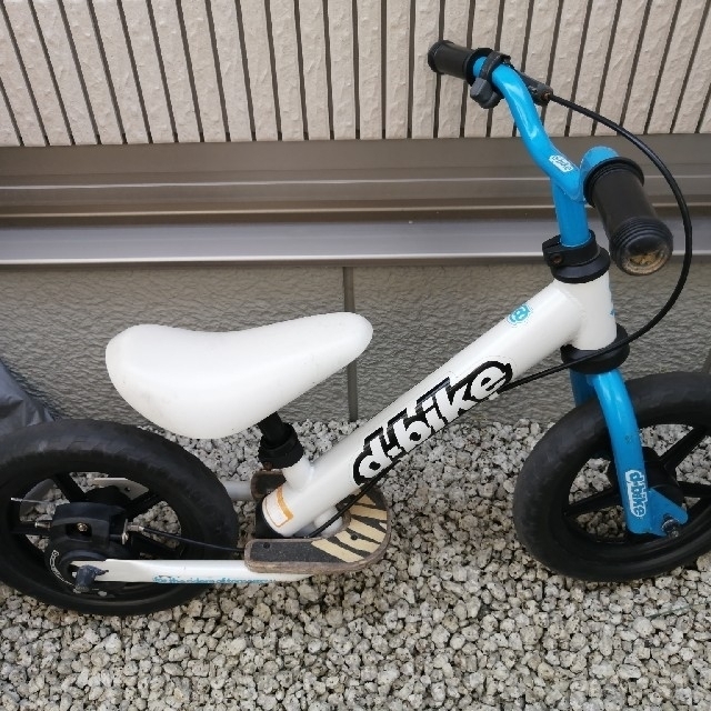 ides(アイデス)のd-Bike　ides　キックス　ペダルなし自転車 キッズ/ベビー/マタニティの外出/移動用品(自転車)の商品写真