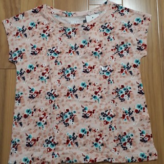 ユニクロ(UNIQLO)の新品 120cm 花柄 ピンク ユニクロ 半袖 Tシャツ(Tシャツ/カットソー)