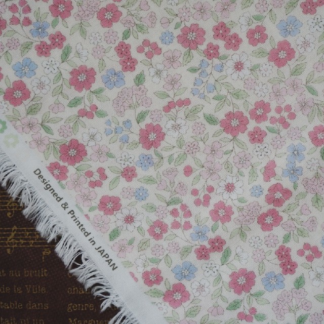日本製ダブルガーゼ  ボタニカル花柄  ピンク  50cm×50cm ハンドメイドの素材/材料(生地/糸)の商品写真