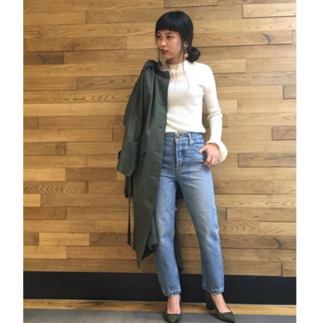 BLACK by moussy(ブラックバイマウジー)のBLACK BY MOUSSY HUILA blue denim  レディースのパンツ(デニム/ジーンズ)の商品写真