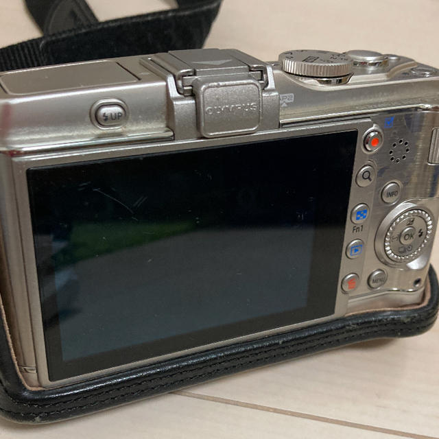 オリンパス OLYMPUS PEN E-P3 パンケーキレンズ付き
