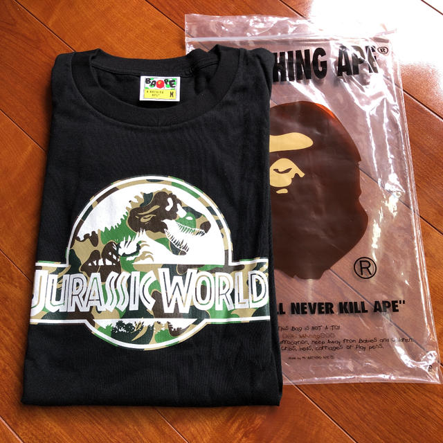 APE x Jurassic World 限定 Tシャツ 新品Ｌ