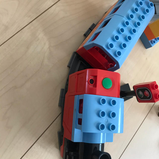 Lego(レゴ)のLEGO デュプロ　レゴ　ブロック　トレインセット　機関車　レア　電車　レール　 キッズ/ベビー/マタニティのおもちゃ(積み木/ブロック)の商品写真