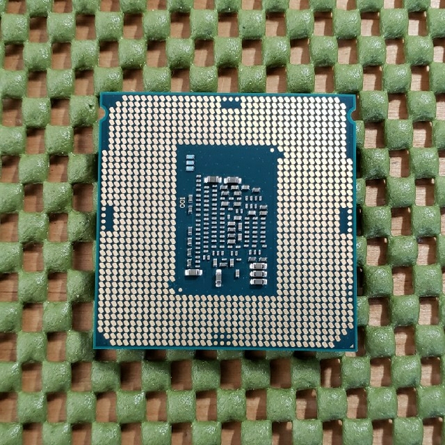 CPU Intel CeleronG3930 第7世代CPU スマホ/家電/カメラのPC/タブレット(PCパーツ)の商品写真