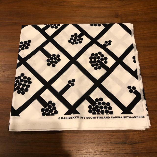 marimekko(マリメッコ)のみかん様専用　マリメッコ 生地　36×50 ハンドメイドの素材/材料(生地/糸)の商品写真