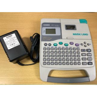 カシオ(CASIO)のCASIO ネームランド KL-800 アダプタ付き(オフィス用品一般)