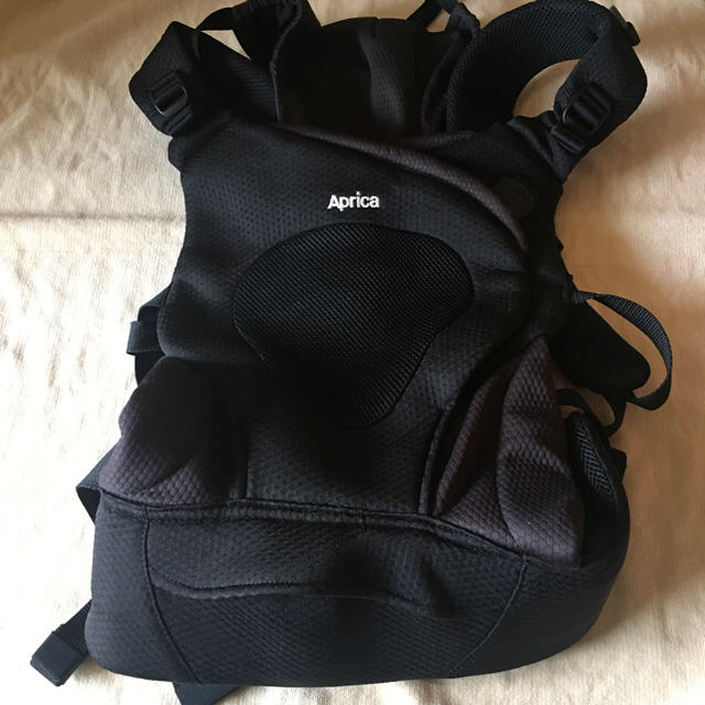 Aprica(アップリカ)のはんな様専用 アップリカ コアラ メッシュプラスブラックオニキス抱っこ紐 ポーチ キッズ/ベビー/マタニティの外出/移動用品(抱っこひも/おんぶひも)の商品写真