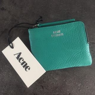 アクネ(ACNE)の新品‼︎acne♡タグ付きポーチ♡ケース(ポーチ)