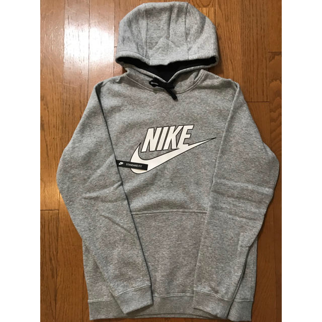 NIKE  プルオーバーパーカー