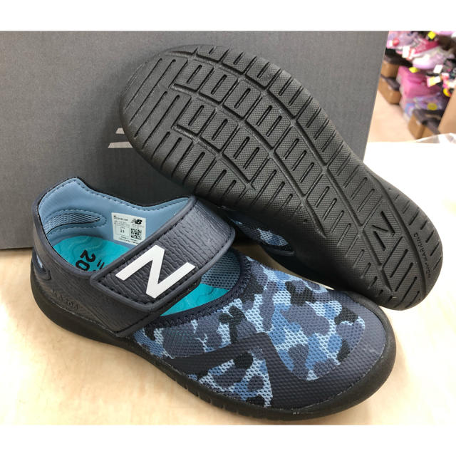 New Balance(ニューバランス)のニューバランス YO208 24.0cm ジュニア アクア サマーシューズ キッズ/ベビー/マタニティのキッズ靴/シューズ(15cm~)(サンダル)の商品写真