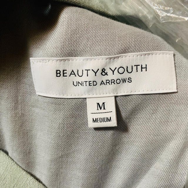 BEAUTY&YOUTH UNITED ARROWS(ビューティアンドユースユナイテッドアローズ)のお値下げ中❗️BEAUTY&YOUTHサイドボタンVネックオールインワン  レディースのパンツ(オールインワン)の商品写真