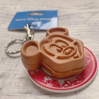 ディズニー(Disney)の新品タグ付き ミッキー キーチェーン(キャラクターグッズ)