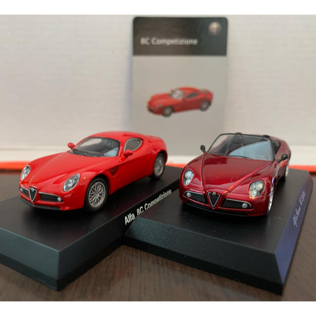 Alfa Romeo(アルファロメオ)のタイガーヒデ様専用 1/64 京商 アルファ8C 2種 エンタメ/ホビーのおもちゃ/ぬいぐるみ(ミニカー)の商品写真