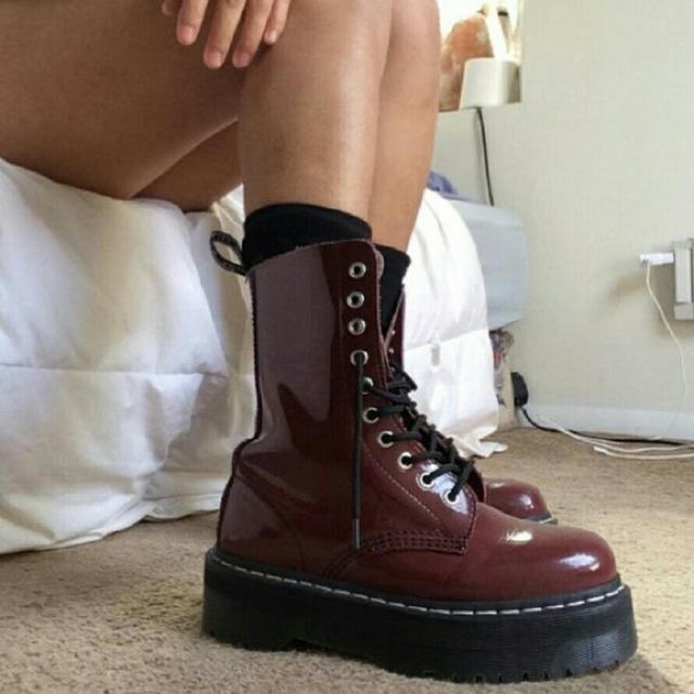 Dr.Martens(ドクターマーチン)のDr.Martens AGGY 1490 レディースの靴/シューズ(ブーツ)の商品写真