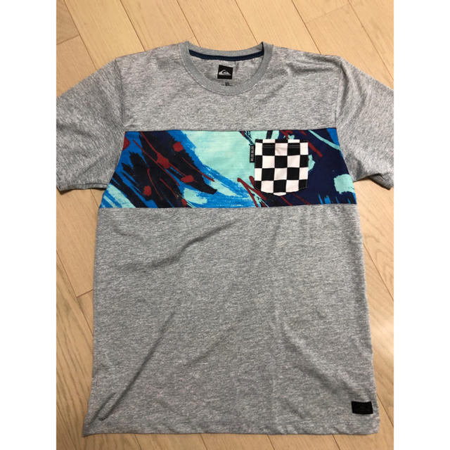 BLUE BLUE(ブルーブルー)のブルーブルー  クイックシルバー　Tシャツ　L メンズのトップス(Tシャツ/カットソー(半袖/袖なし))の商品写真