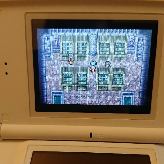 ニンテンドーDS(ニンテンドーDS)のニンテンドー DS lite 本体 テーブルゲーム  ファイナルファンタジー Ⅵ エンタメ/ホビーのゲームソフト/ゲーム機本体(携帯用ゲーム機本体)の商品写真