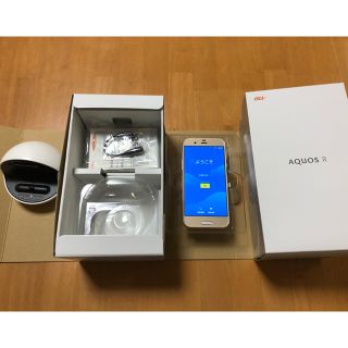 シャープ(SHARP)のAQUOS R SHV39 Light Gold 64 GB au(スマートフォン本体)