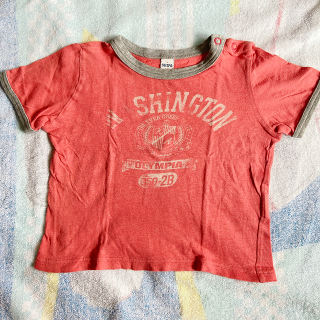 SHIPS(シップス)のSaKuRachico様 男の子 Tシャツ 半袖 夏 古着 90 キッズ/ベビー/マタニティのキッズ服男の子用(90cm~)(Tシャツ/カットソー)の商品写真