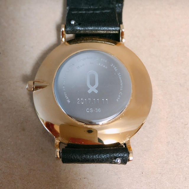 KNOT(ノット)のKNOT 腕時計 黒×金 直径3.5cm メンズの時計(腕時計(アナログ))の商品写真