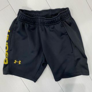 アンダーアーマー(UNDER ARMOUR)のアンダーアーマー　ハーフパンツ　130(トレーニング用品)