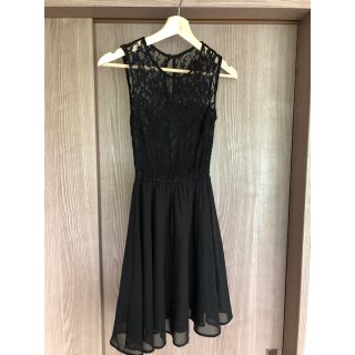 エイチアンドエム(H&M)の◎H&M ブラックワンピース　(ひざ丈ワンピース)