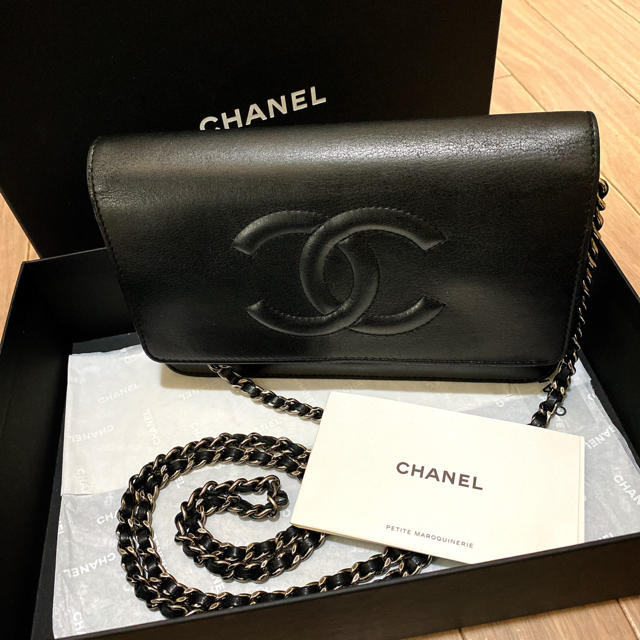 CHANEL(シャネル)の最終値下げ 正規品 美品！ シャネル デカココ チェーンウォレット レディースのファッション小物(財布)の商品写真