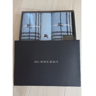 バーバリー(BURBERRY)のメルノ様専用☆ バーバリーBURBERRY タオルセット 新品(タオル/バス用品)